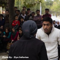 نمایش نهمین جشنواره بین المللی تیاتر خیابانی مریوان | گزارش تصویری تیوال از نمایش رابطه (سری نخست) / عکاس: سید ضیاالدین صفویان | عکس