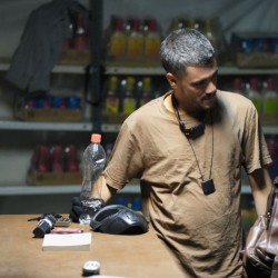 نمایش کهنه کار | عکس