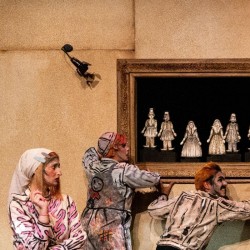 نمایش ما دوغ نیستیم | عکس