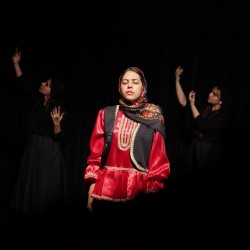 نمایش افسانه چم چاوک | عکس
