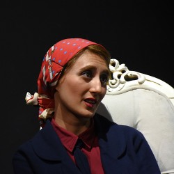 نمایش سفارتخانه | عکس