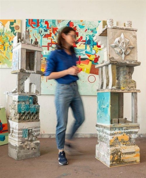 عکس نمایشگاه در هم تنیده