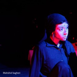 نمایش ۴:۴۸ | چهار و چهل و هشت | عکس