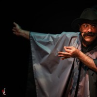 نمایش عروس انار | نمایش «عروس انار» به کارگردانی حسین جمالی همزمان با تمدید اجرا برای مدت محدود، راهی سالن استاد ناظرزاده کرمانی شد.  | عکس