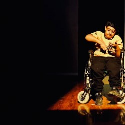 نمایش راهی به رهایی | عکس