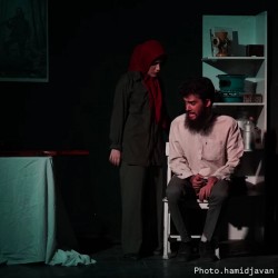 نمایش حکایت عالیجناب ام یک | عکس