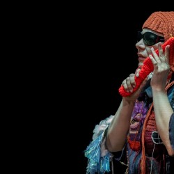 نمایش دستور پخت قرمه‌سبزی به خط بریل | عکس