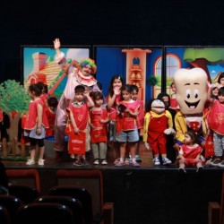 نمایش فسقلی و تنبلک | عکس