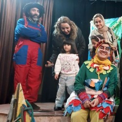 نمایش خرگوش شعبده باز | عکس