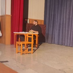 نمایشنامه‌خوانی کچل کفتر باز | عکس