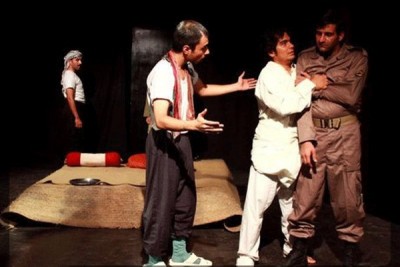نمایش گاومیش | «گاومیش» سراغ جنگ در خوزستان رفته است. | عکس