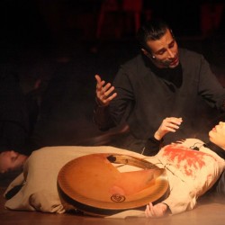 نمایش نمایش موزیکال زیبای طناز ۲ | عکس