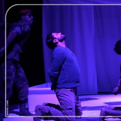 نمایش قرار | عکس