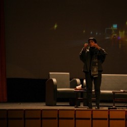 نمایش خواهران | عکس