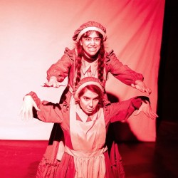 نمایش شورش کلفت ها | دور دوم | عکس