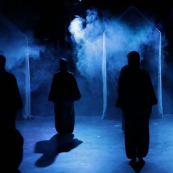 نمایش نقل سرخ | عکس