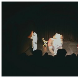 نمایش در انتظار رفتن | عکس