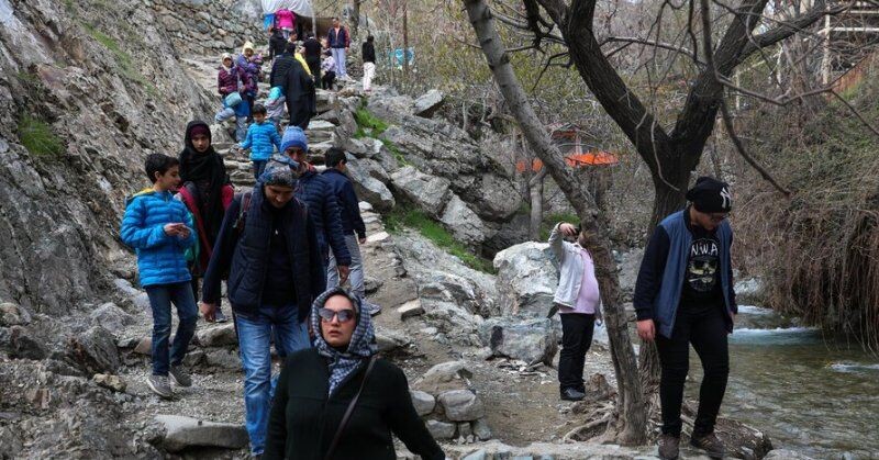 تفرجگاه‌ها محل انتشار ویروس کرونا است | عکس