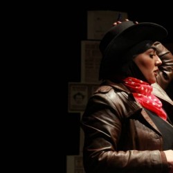 نمایش نمایش کمدی دالتون ها و ننه قمر | عکس