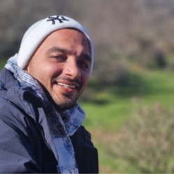 عکس علی حفیظ