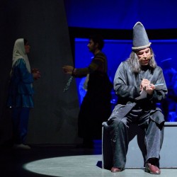 نمایش حکایت پنجه به خون آلودن مضحک‌الدوله | عکس