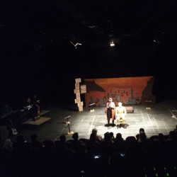 نمایش نمایش کمدی دالتون ها و ننه قمر | عکس