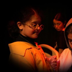 نمایش ویرگول | عکس