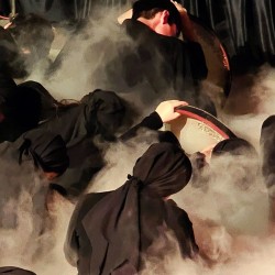 نمایش موزیکال زیبای طناز ۲ | عکس