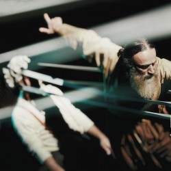 نمایش کشتن موتسارت یا بلعیدن پای اختاپوس | عکس