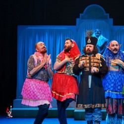 نمایش فین جین | عکس