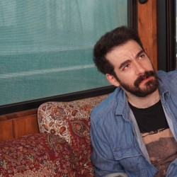 فیلم کوتاه پشت این صفحه‌ها | عکس