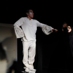 نمایش بازی زندگی | عکس