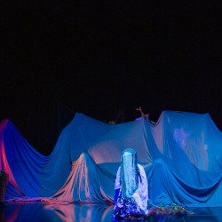 نمایش چهل گیس | عکس