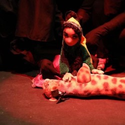 نمایش آن شب مهتاب | عکس