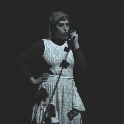 نمایش زیرزمین | عکس