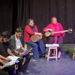 نمایشنامه‌خوانی لوطیان مرد رند | عکس