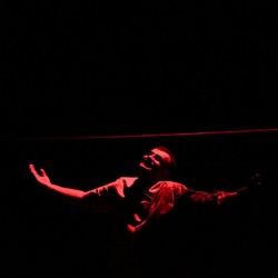 نمایش باغبان مرگ | عکس