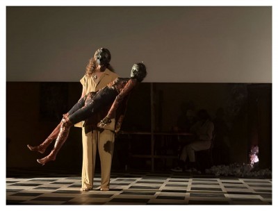 نمایش مادر مخوف | مادر مخوف، بدن روایت، سکوت سیاست ورز | عکس