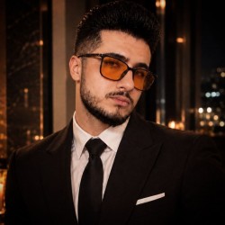 عکس سینا بابائی زیارانی