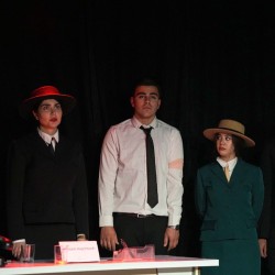 نمایش فقط رئیس جمهور متوجه نشود! | عکس