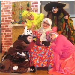 نمایش جادوی دوستی | عکس