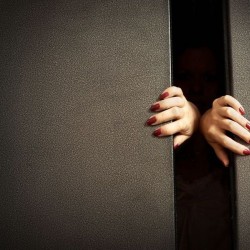 نمایشنامه‌خوانی دوستت دارم با صدای آهسته | عکس