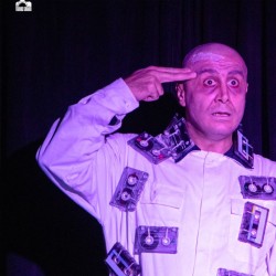 نمایش زیرزمین | عکس