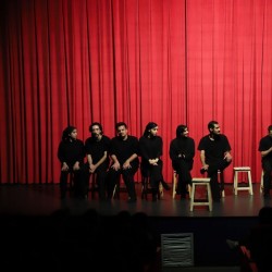 نمایش باغ آلبالو | عکس
