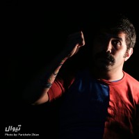 نمایش تو این دعوا حمید حجت رو خفه می کنه | گزارش تصویری تیوال از نمایش تو این دعوا حمید حجت رو خفه می کنه / عکاس: پریچهر ژیان | عکس