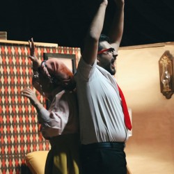 نمایش خانم و آقای قوچی | عکس