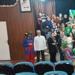 نمایش خرگوش شعبده باز | عکس