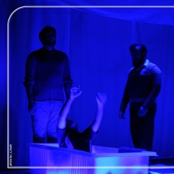 نمایش قرار | عکس