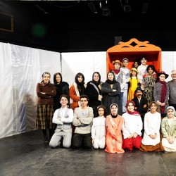 نمایش کمد جادویی عروسک‌ها | عکس