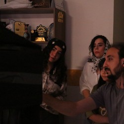 فیلم کوتاه هنوز | عکس